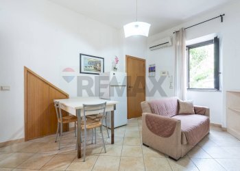 Sala da pranzo - Casa indipendente Piazza del Carmine
 
7, Taormina - foto 12