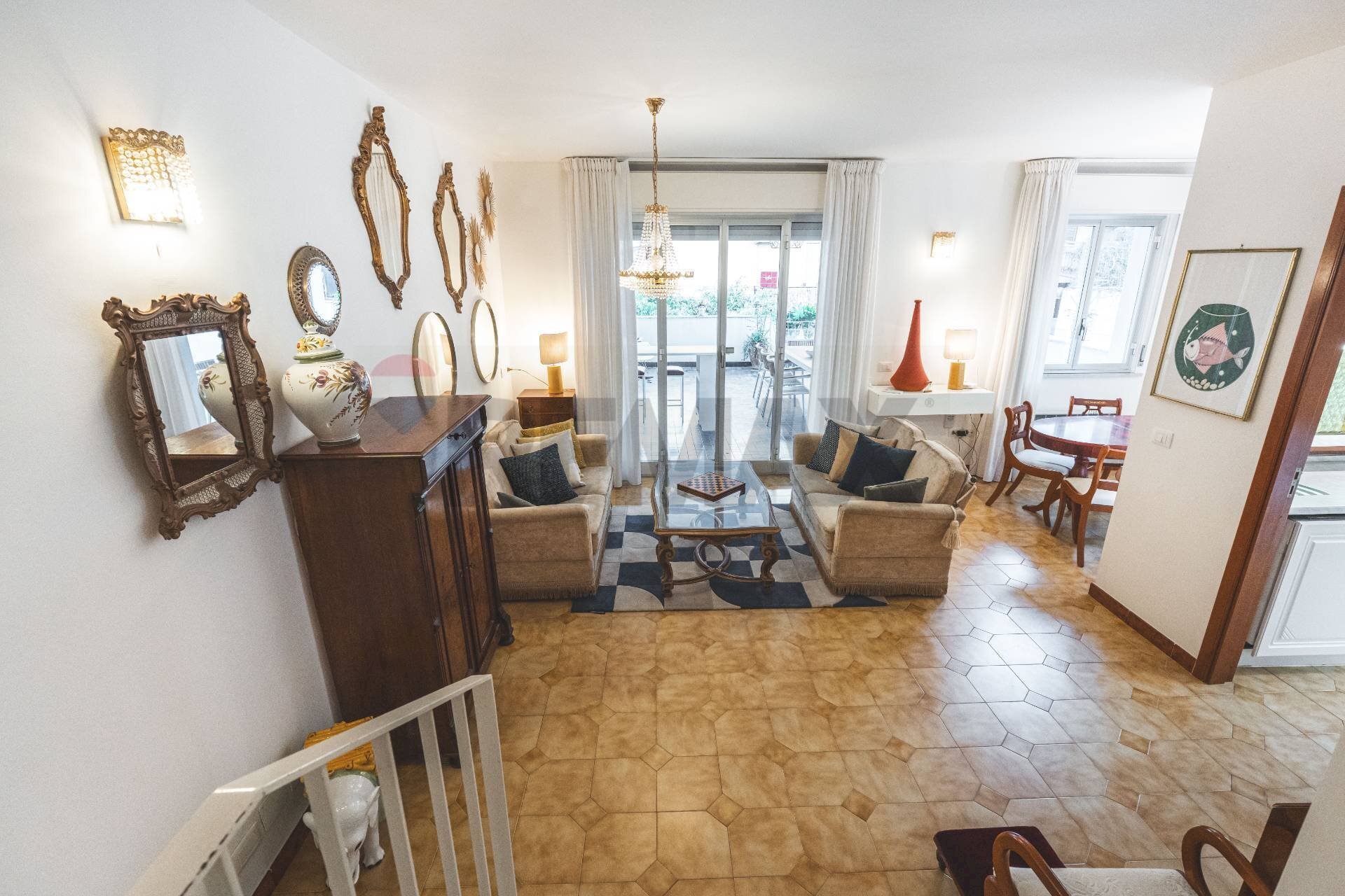 Soggiorno - Four-room apartment Via Gaetano Martino (Traversa C)
15, Taormina - photo 3