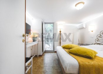 Camera / camera da letto - Four-room apartment Via Gaetano Martino (Traversa C)
 
15, Taormina - photo 19