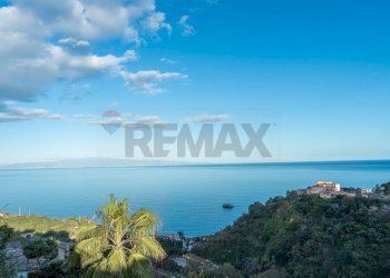 Foto 38 - Four-room apartment Via Gaetano Martino (Traversa C)
 
15, Taormina - photo 38