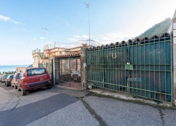 Edificio all\'aperto - Four-room apartment Via Gaetano Martino (Traversa C)
 
15, Taormina - photo 39