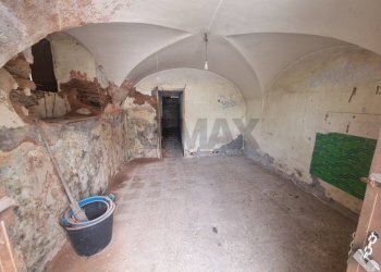 Stanza vuota - Two-room apartment Via Vincenzo Casagrandi
 
40, Catania - photo 2