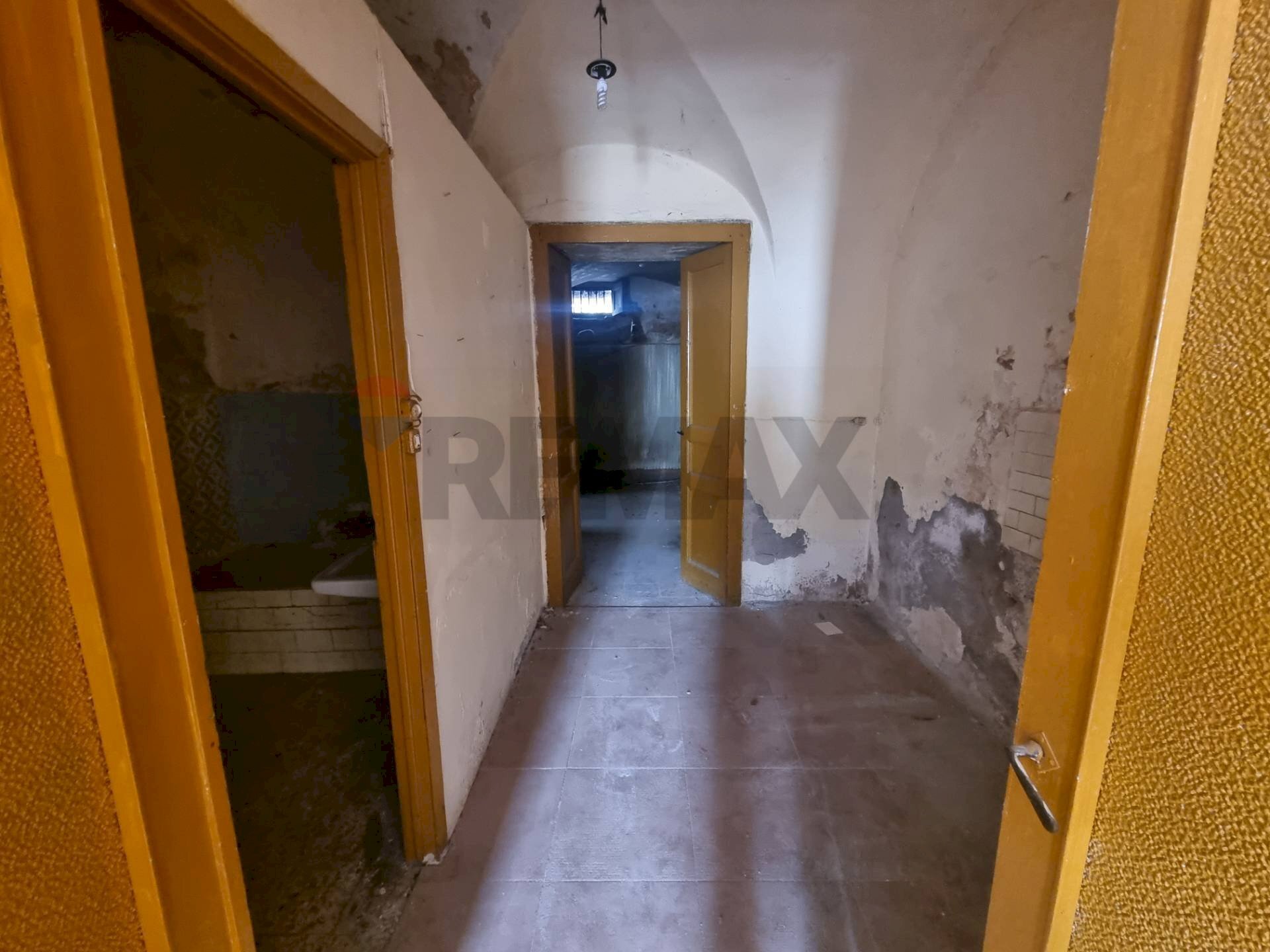 Hall / corridoio - Appartamento Via Vincenzo Casagrandi
 
40, Catania - foto 2