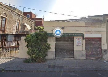 Edificio all\'aperto - Negozio Via Vincenzo Casagrandi
38, Catania - foto 3