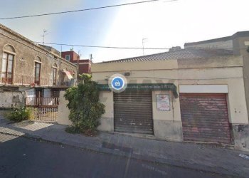 Edificio all\'aperto - Negozio Via Vincenzo Casagrandi
38, Catania - foto 7