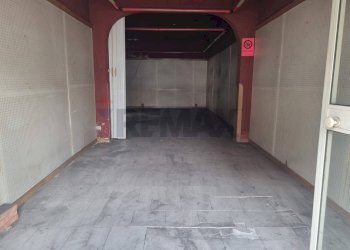 Parcheggio - Negozio Via Vincenzo Casagrandi
36, Catania - foto 1