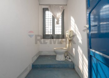 Bagno - Casa indipendente Via Santissimo Salvatore
 
12, Caltagirone - foto 52