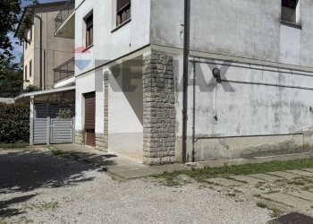 Edificio all\'aperto - Quadrilocale Località Santa Flora Torrita
 
14, Arezzo - foto 14