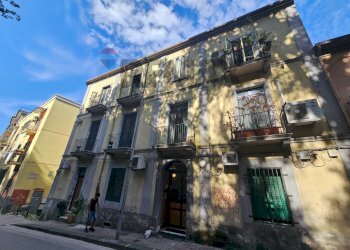 Edificio all\'aperto - Three-room apartment Via calata san Vito
46, Salerno - photo 3