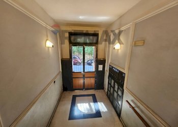 ingresso fabbricato - Three-room apartment Via calata san Vito
46, Salerno - photo 7