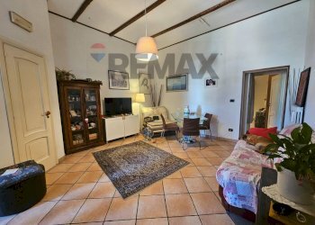 Soggiorno - Three-room apartment Via calata san Vito
46, Salerno - photo 12