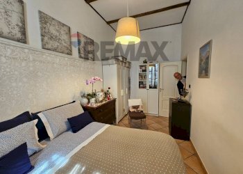 Camera / camera da letto - Three-room apartment Via calata san Vito
46, Salerno - photo 33