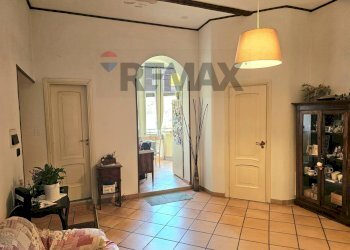 Soggiorno - Three-room apartment Via calata san Vito
46, Salerno - photo 42