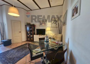 Sala da pranzo - Three-room apartment Via calata san Vito
46, Salerno - photo 43