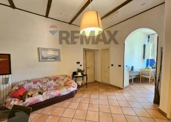 Soggiorno - Three-room apartment Via calata san Vito
46, Salerno - photo 44