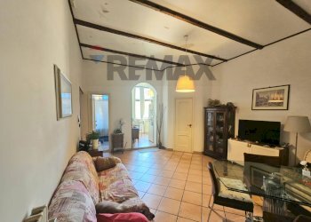 Sala da pranzo - Three-room apartment Via calata san Vito
46, Salerno - photo 48
