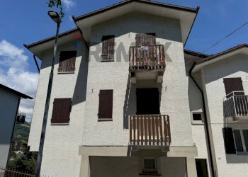 Edificio all\'aperto - Three-room apartment Via Botto
 
24, Roncola - photo 10