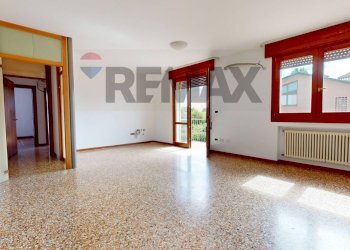 Stanza vuota - Trilocale VIA MAROSTICANA
 
2, Bolzano Vicentino - foto 1