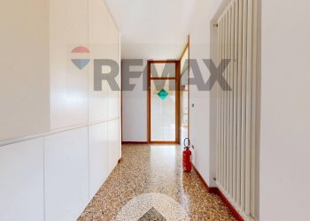 Hall / corridoio - Trilocale VIA MAROSTICANA
 
2, Bolzano Vicentino - foto 9
