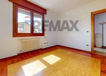 Stanza vuota - Trilocale VIA MAROSTICANA
 
2, Bolzano Vicentino - foto 22