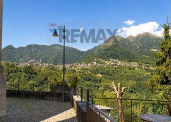 Vista delle montagne - Casa indipendente Via Sebastiano Vanotti
 
5, Locatello - foto 6