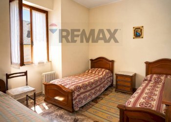 Camera / camera da letto - Casa indipendente Via Sebastiano Vanotti
 
5, Locatello - foto 13