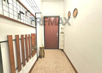 Hall / corridoio - Trilocale Viale Golgi
 
2, Pavia - foto 3