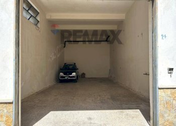 Parcheggio - Box Via Galileo Galilei
26, Ischitella - foto 5