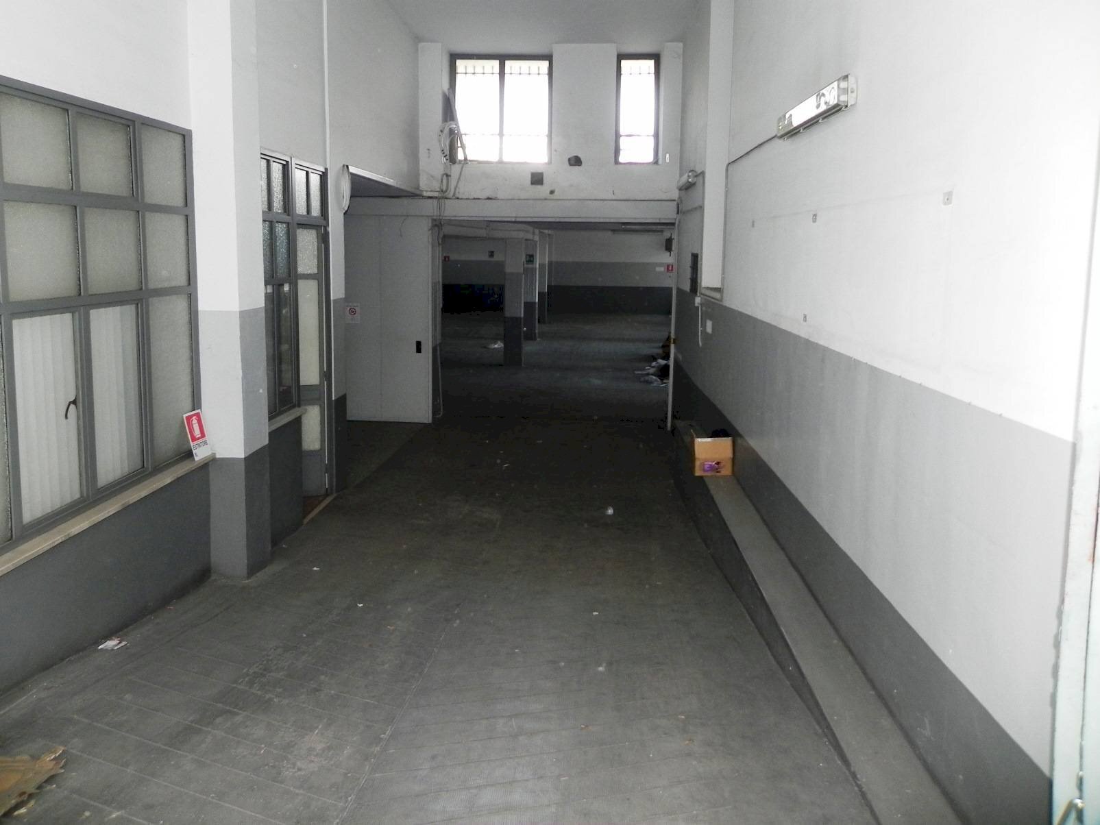 Foto 3 - Magazzino via Scrivia
 
21, Rivoli - foto 3