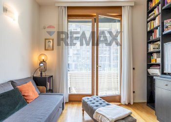 Soggiorno - Three-room apartment via monte rosa
 
34, Milano - photo 3