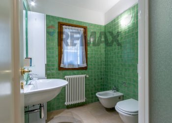 Bagno - Three-room apartment via monte rosa
 
34, Milano - photo 22