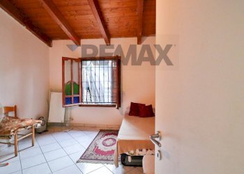 Camera / camera da letto - Independent house Via Val D'Enza
180, Sant'Ilario d'Enza - photo 18