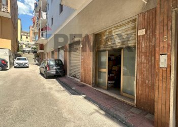 Edificio all\'aperto - Locale Commerciale Via Remita
 
14, Formia - foto 4