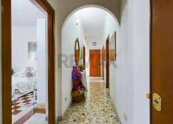 Hall / corridoio - Trilocale via sant'igino papa
116, Roma - foto 1