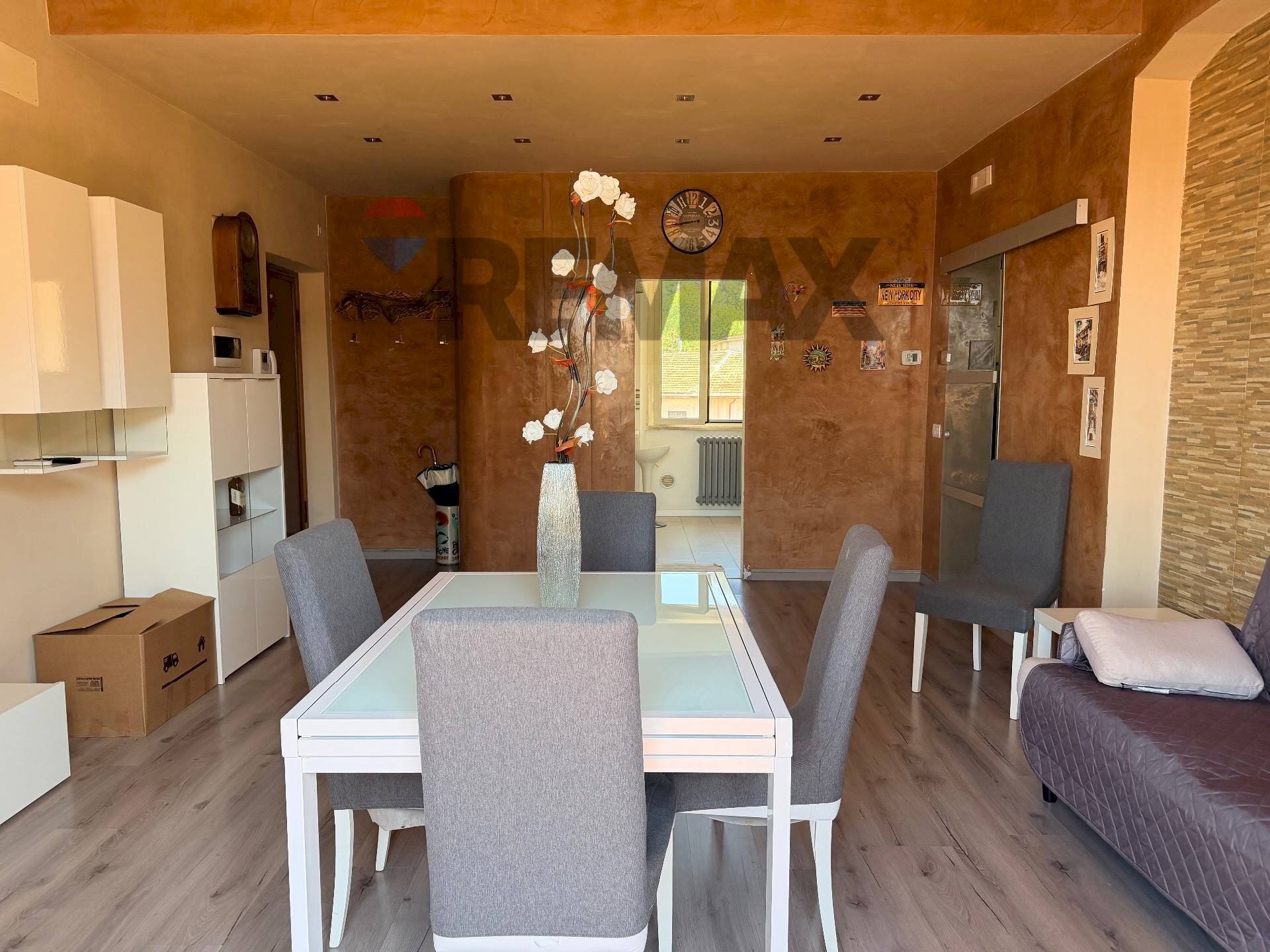Sala da pranzo - Trilocale Via Guglielmo Marconi
 
17, Sora - foto 1