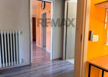Hall / corridoio - Trilocale Via Guglielmo Marconi
 
17, Sora - foto 33