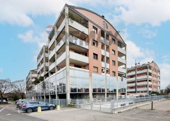 Edificio all\'aperto - Box via tintoretto
 
10, Cologno Monzese - foto 4
