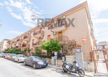 Edificio all\'aperto - Quadrilocale Via Giovanni Gorgone
 
48, Palermo - foto 17