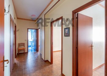 Hall / corridoio - Quadrilocale Via Giovanni Gorgone
 
48, Palermo - foto 18
