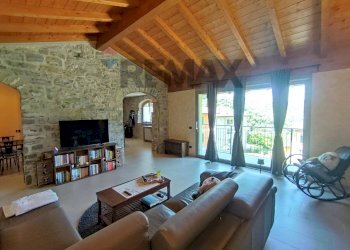 Soggiorno - Villa via felice cavallotti
 
01, Schignano - foto 6
