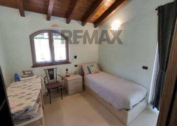 Camera / camera da letto - Villa via felice cavallotti
 
01, Schignano - foto 22