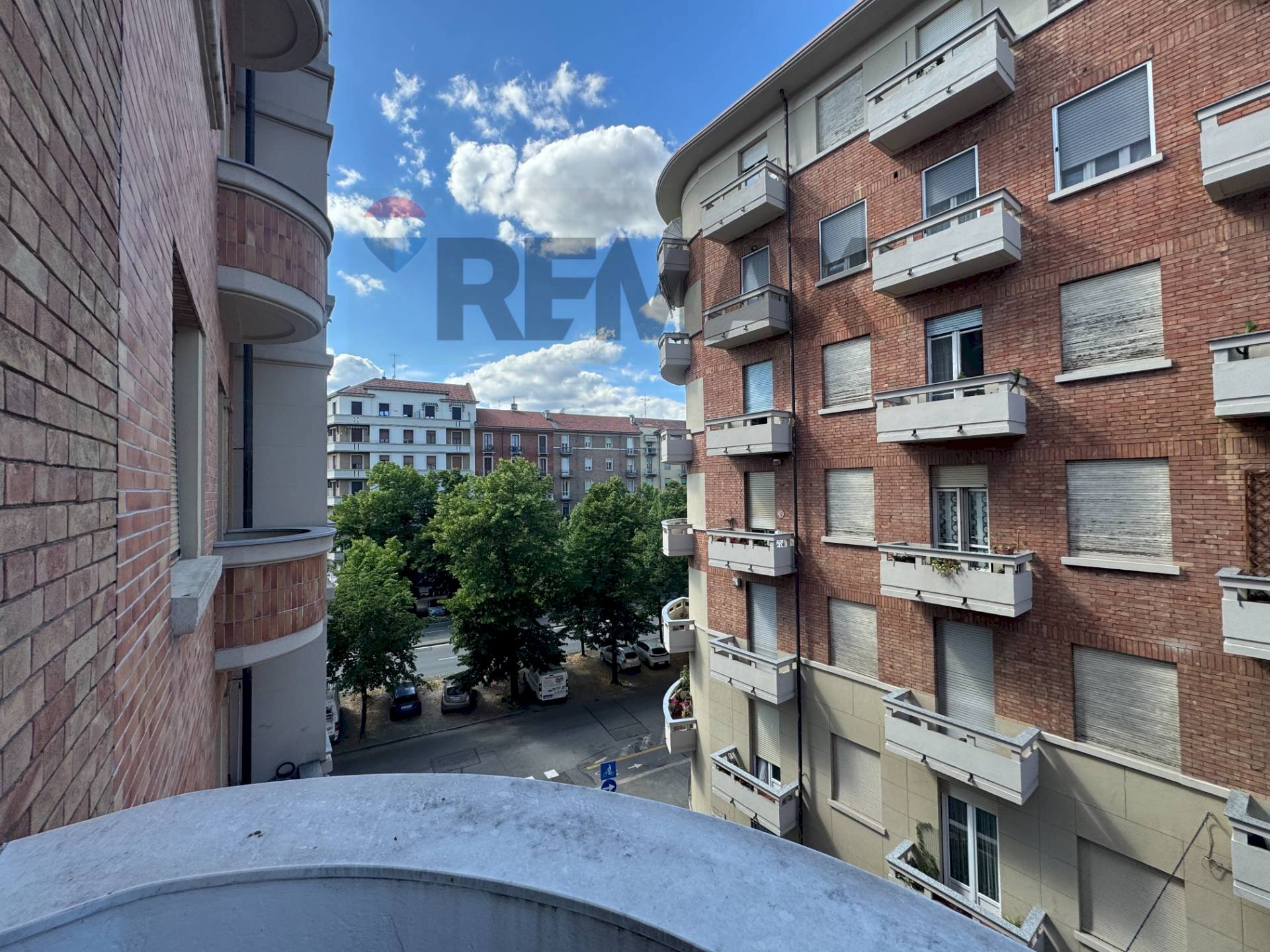 balcone lato strada - Two-room apartment Via Balme
 
53, Torino - photo 1