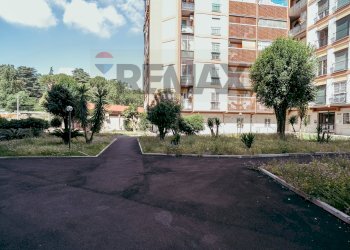 Edificio all\'aperto - Two-room apartment Via Monte Cervialto
82, Roma - photo 1
