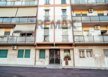 Edificio all\'aperto - Two-room apartment Via Monte Cervialto
82, Roma - photo 2