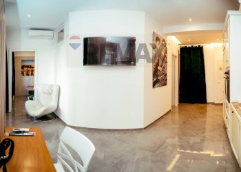 Hall / corridoio - Two-room apartment Via Monte Cervialto
82, Roma - photo 4
