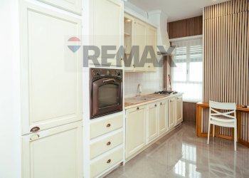 Cucina - Two-room apartment Via Monte Cervialto
82, Roma - photo 12