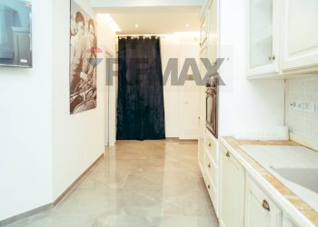 Cucina - Two-room apartment Via Monte Cervialto
82, Roma - photo 13