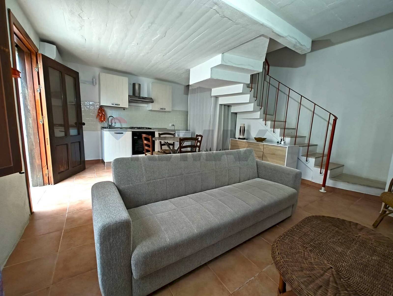 Sala da pranzo - Three-room apartment VIA SAN FRANCESCO
 
53, Erice - photo 1