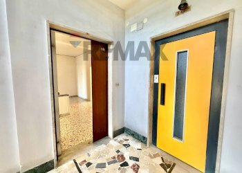 Hall / corridoio - Trilocale CORSO EUROPA
 
183, Marano di Napoli - foto 41