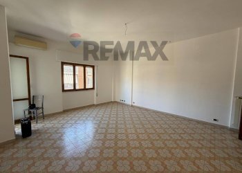 Stanza vuota - Four-room apartment Via Giotto
 
14, Aprilia - photo 6